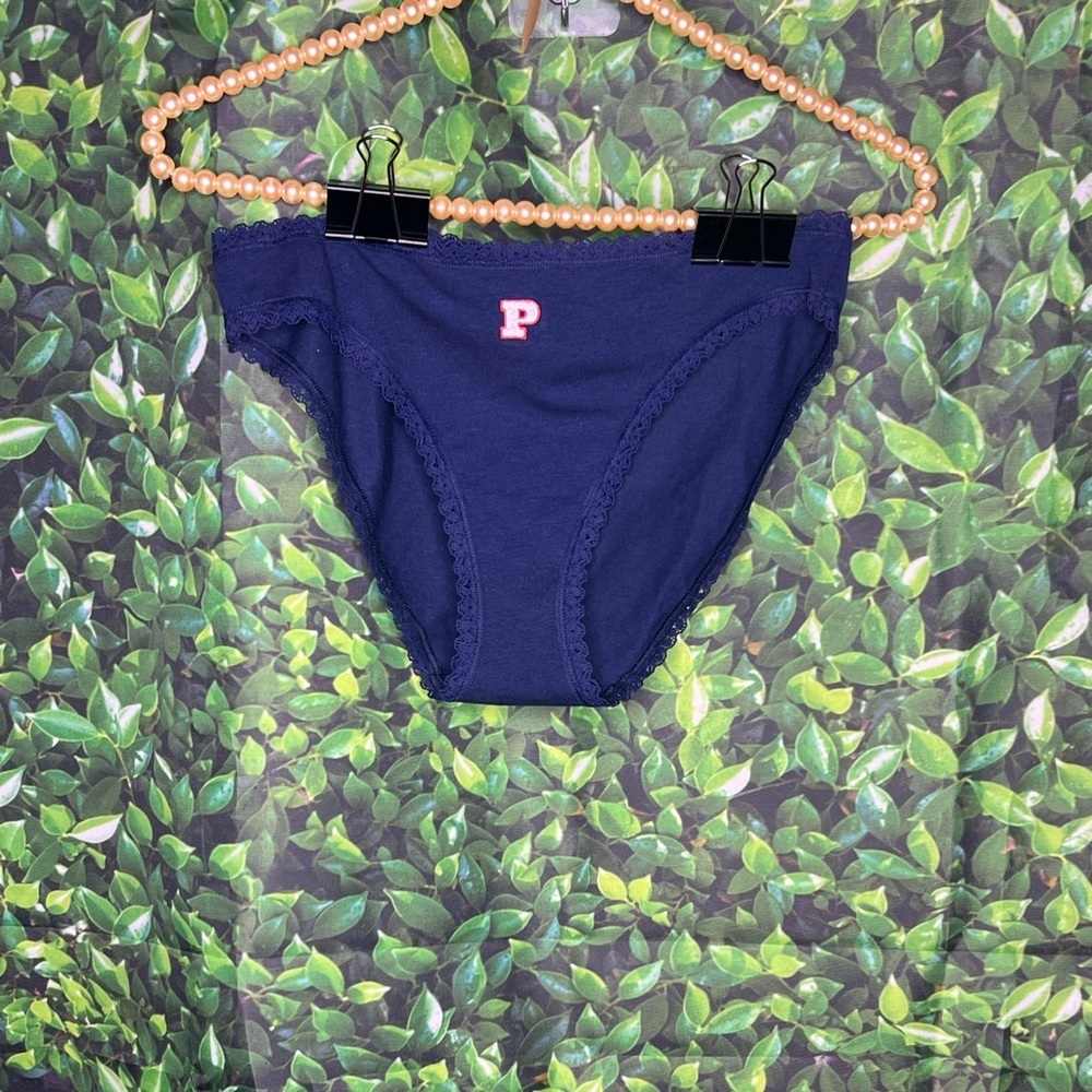 NWOT PINK VICTORIA SECRET UNDERWEAR SIZE M
